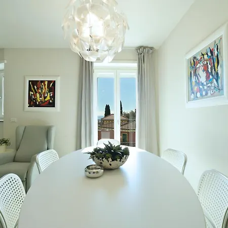 Luxury Apartament Con Garage Vista Mare Per 6 Persone Апартаменти Алассіо